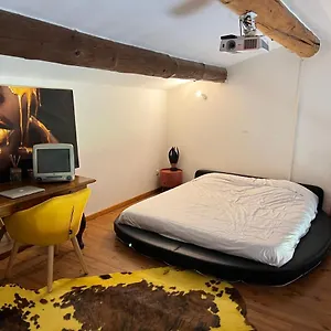  Hébergement de vacances Smart House France