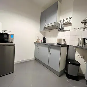 Appartement 2p Calme - Climatisation - 70m Du Metro M4 Barbara - 4 Pers Maximum, Montrouge